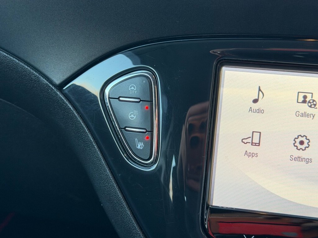 Used Vauxhall Corsa 2015 for sale - 77007473: Photo 33