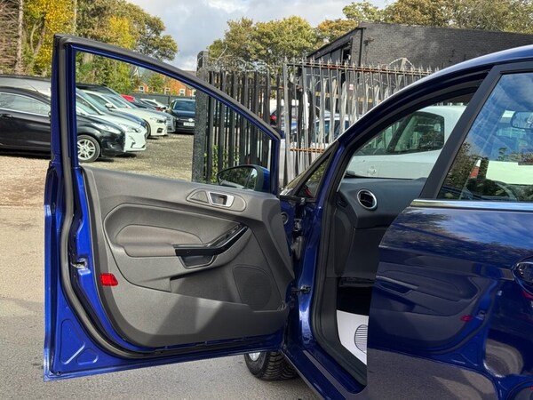Used Ford Fiesta 2015 for sale - 76333548: Photo 39