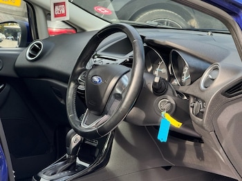 Used Ford Fiesta 2015 for sale - 76333548: Photo 3