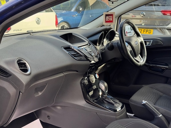 Used Ford Fiesta 2015 for sale - 76333548: Photo 42