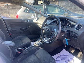 Used Ford Fiesta 2016 for sale - 76256058: Photo 3
