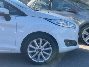 Used Ford Fiesta 2016 for sale - 76256058: Photo 4