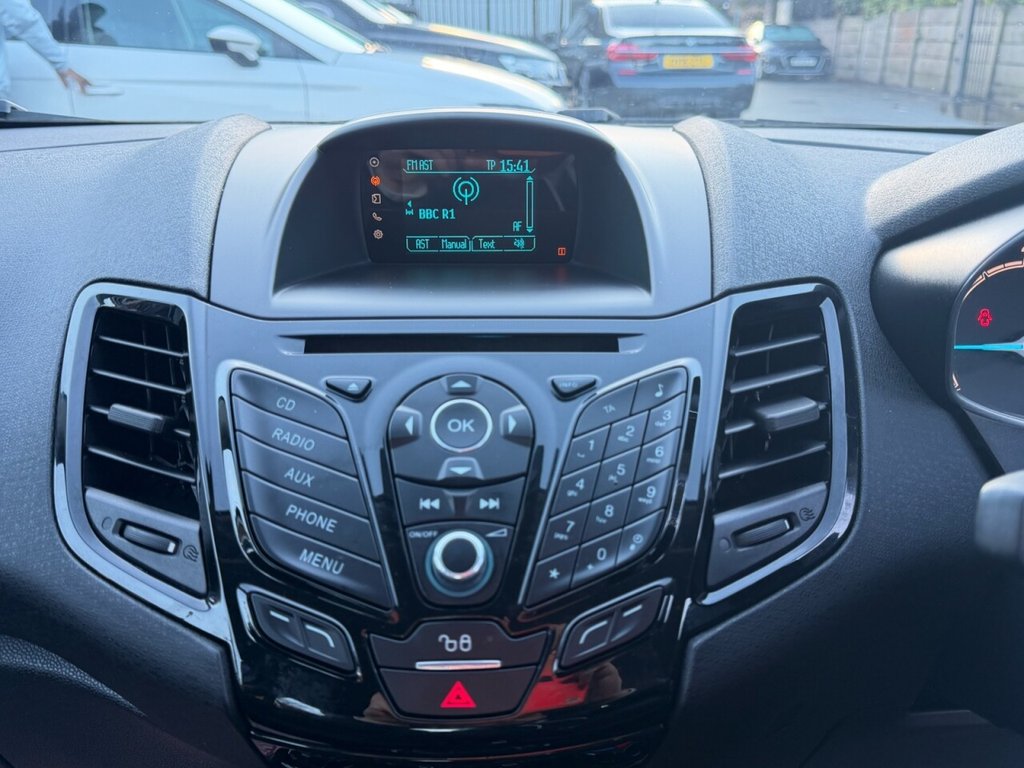 Used Ford Fiesta 2015 for sale - 76751230: Photo 31