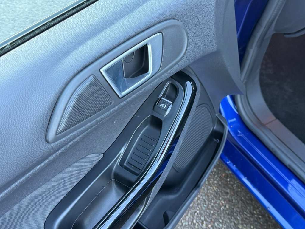 Used Ford Fiesta 2015 for sale - 76751230: Photo 39