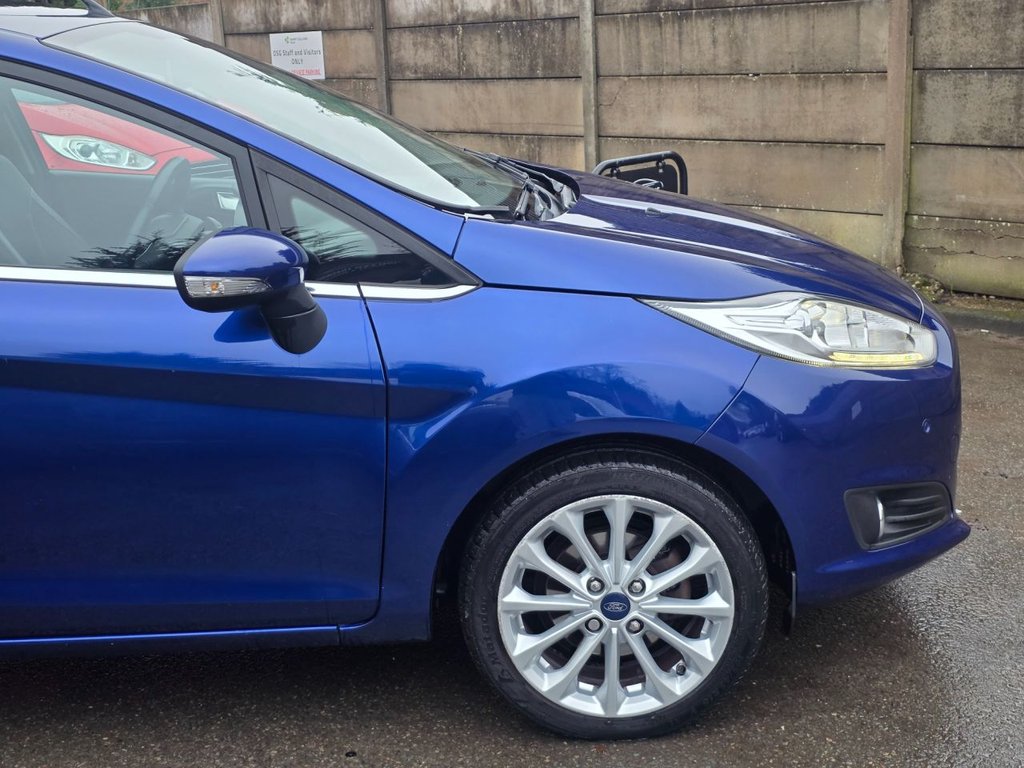 Used Ford Fiesta 2015 for sale - 77027537: Photo 4