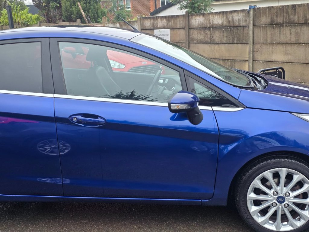 Used Ford Fiesta 2015 for sale - 77027537: Photo 6