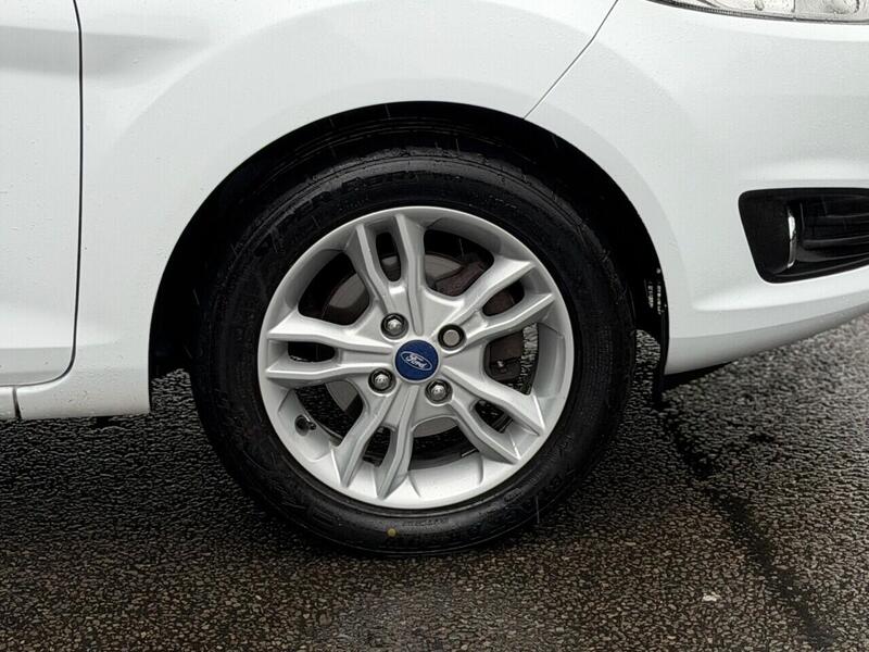 Used Ford Fiesta 2014 for sale - 77149342: Photo 48