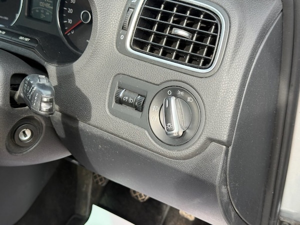 Used Volkswagen Polo 2014 for sale - 76260995: Photo 24