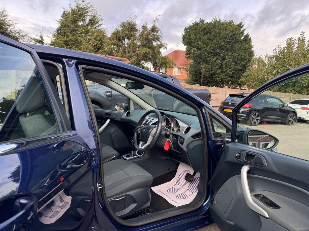 Used Ford Fiesta 2010 for sale - 76380091: Photo 21