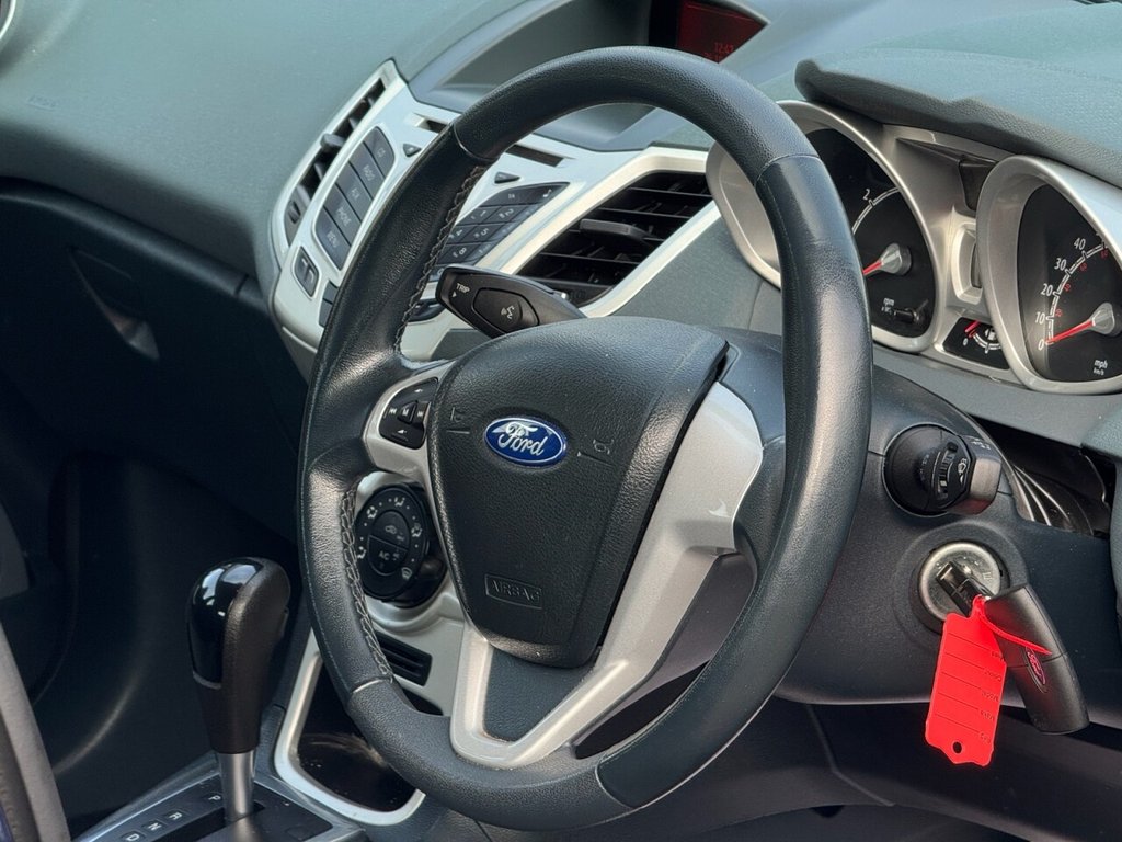 Used Ford Fiesta 2010 for sale - 76380091: Photo 24