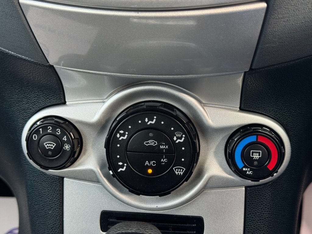 Used Ford Fiesta 2010 for sale - 76380091: Photo 29