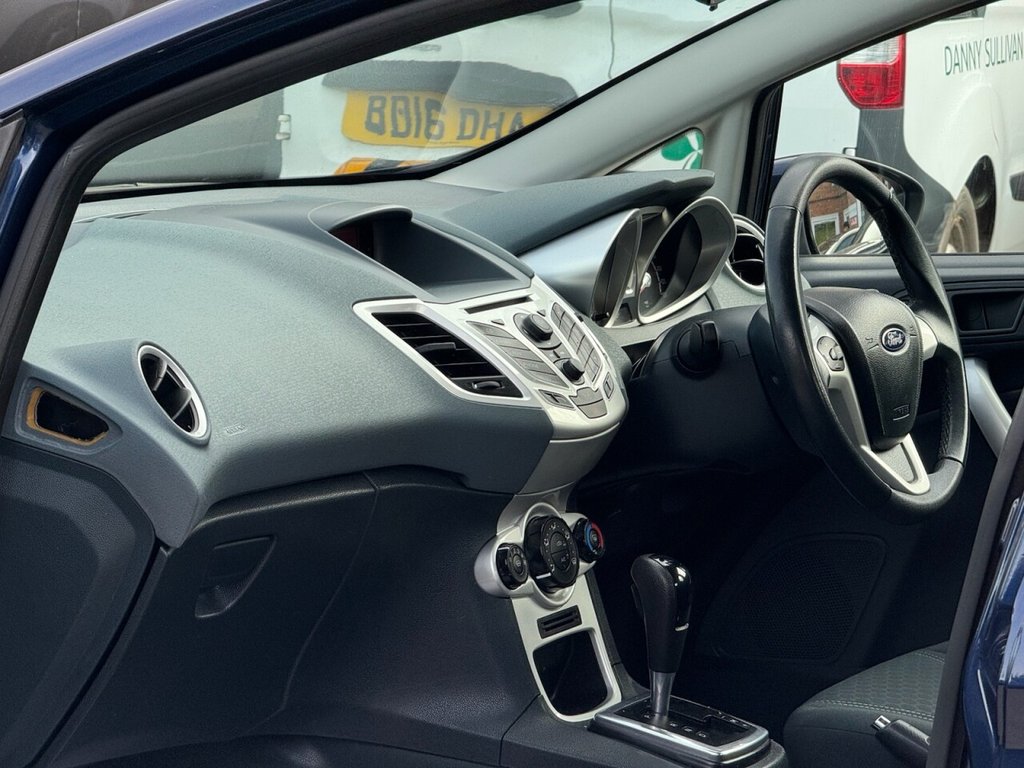 Used Ford Fiesta 2010 for sale - 76380091: Photo 30