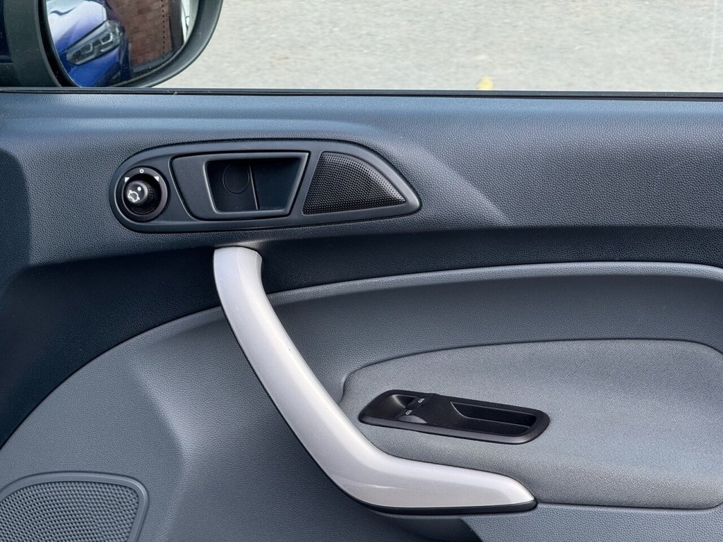 Used Ford Fiesta 2010 for sale - 76380091: Photo 44