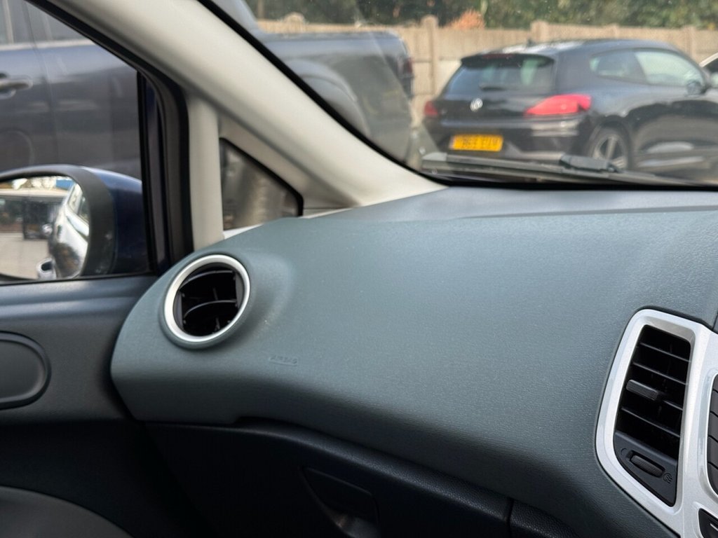 Used Ford Fiesta 2010 for sale - 76380091: Photo 50