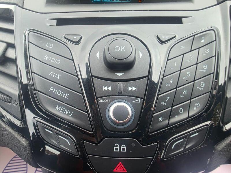 Used Ford Fiesta 2014 for sale - 77276933: Photo 33