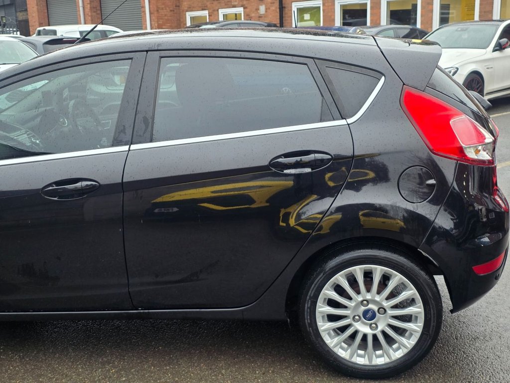 Used Ford Fiesta 2015 for sale - 76973724: Photo 15