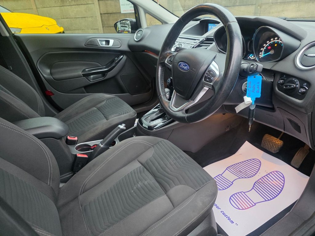 Used Ford Fiesta 2015 for sale - 76973724: Photo 2