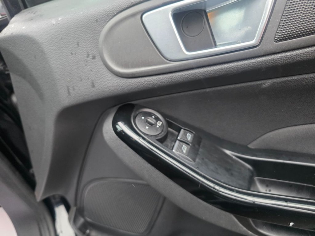 Used Ford Fiesta 2015 for sale - 76973724: Photo 23