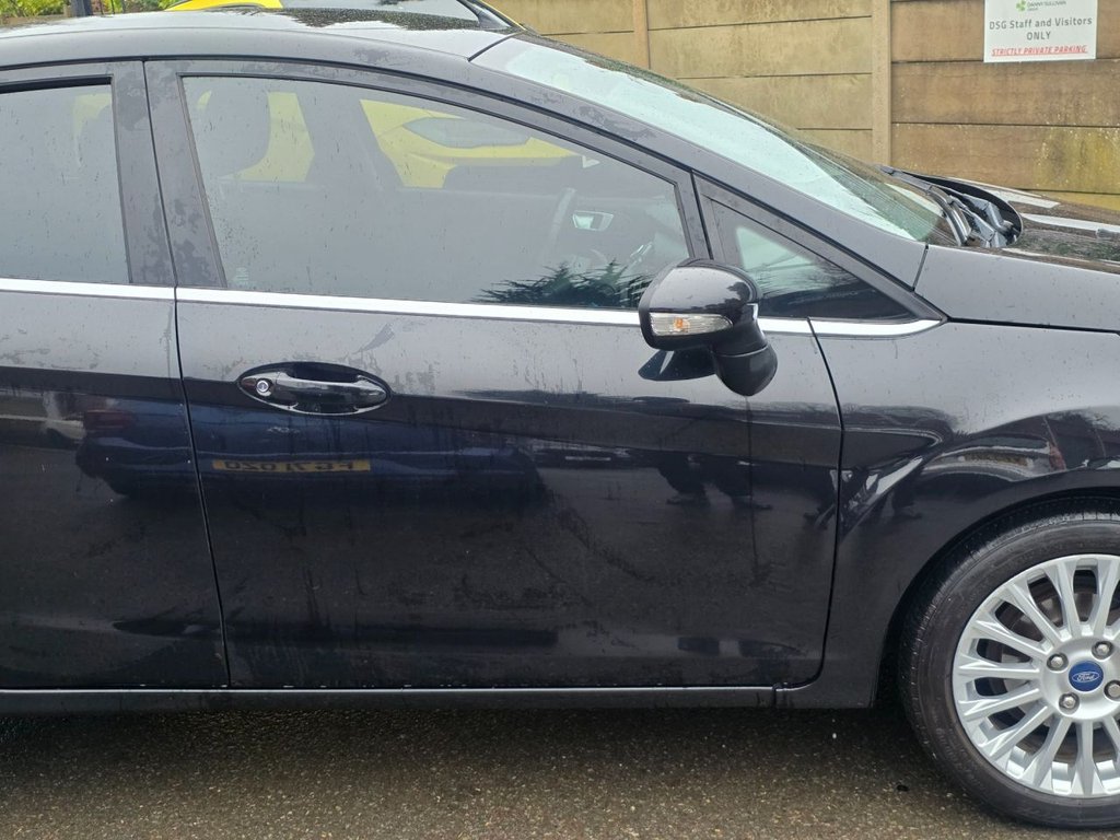 Used Ford Fiesta 2015 for sale - 76973724: Photo 6