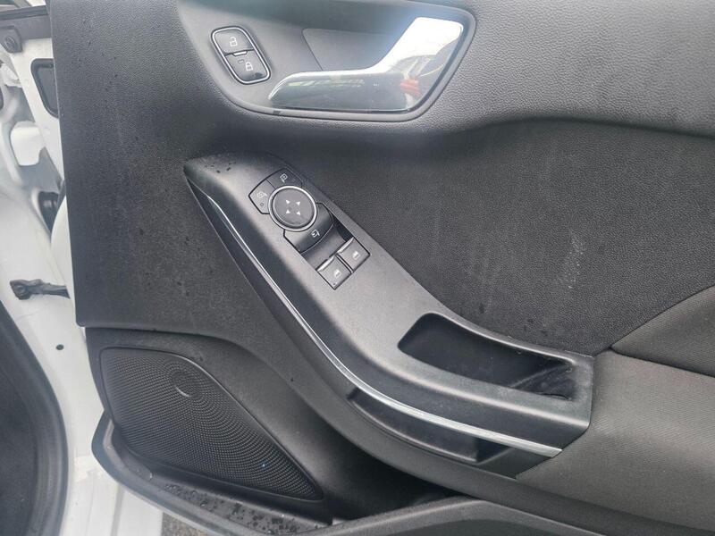 Used Ford Fiesta 2017 for sale - 77149435: Photo 32