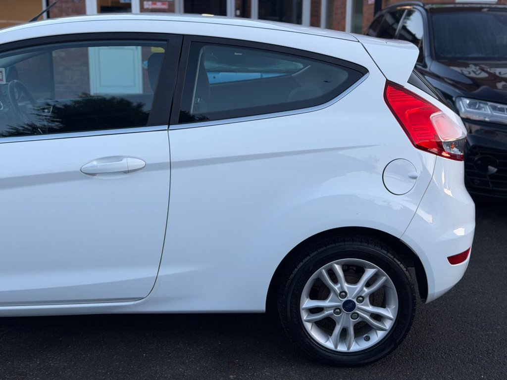 Used Ford Fiesta 2015 for sale - 76698615: Photo 8