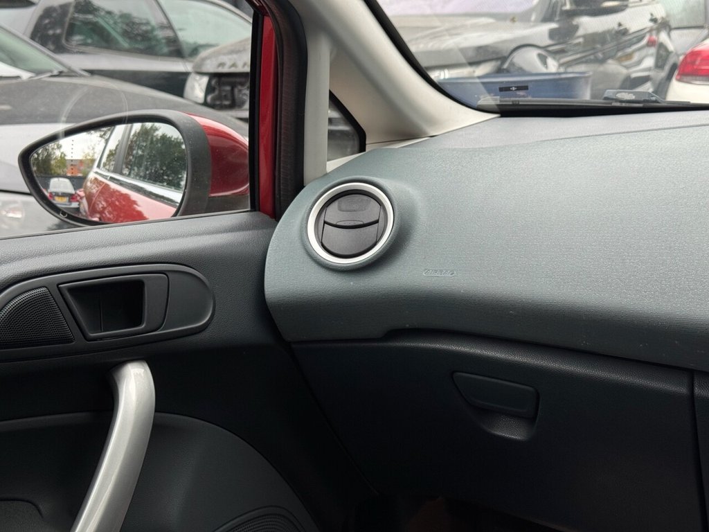 Used Ford Fiesta 2009 for sale - 76848128: Photo 32