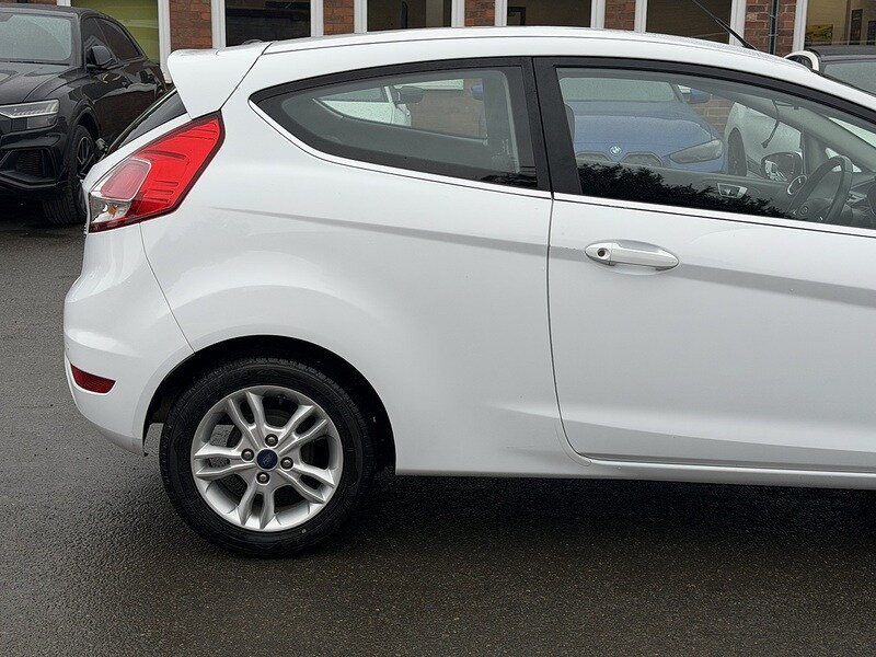 Used Ford Fiesta 2016 for sale - 77850900: Photo 18