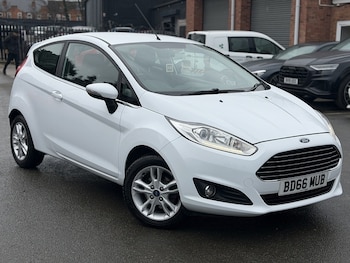 Used Ford Fiesta 2016 for sale - 77850900: Photo