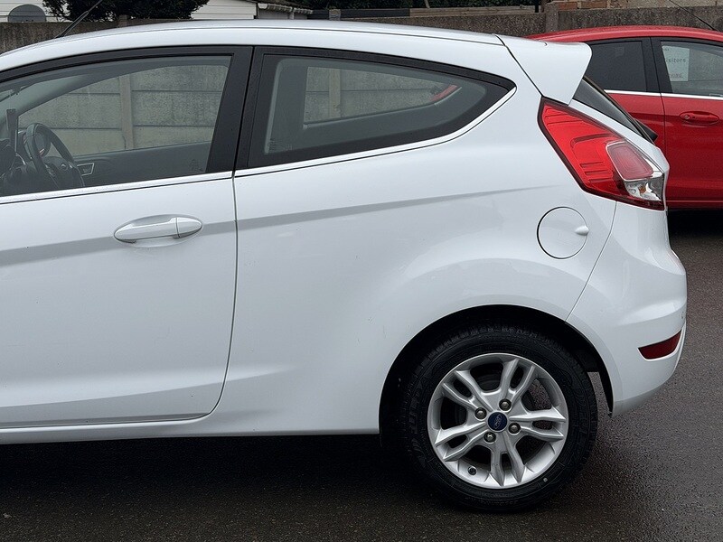 Used Ford Fiesta 2016 for sale - 77850900: Photo 30