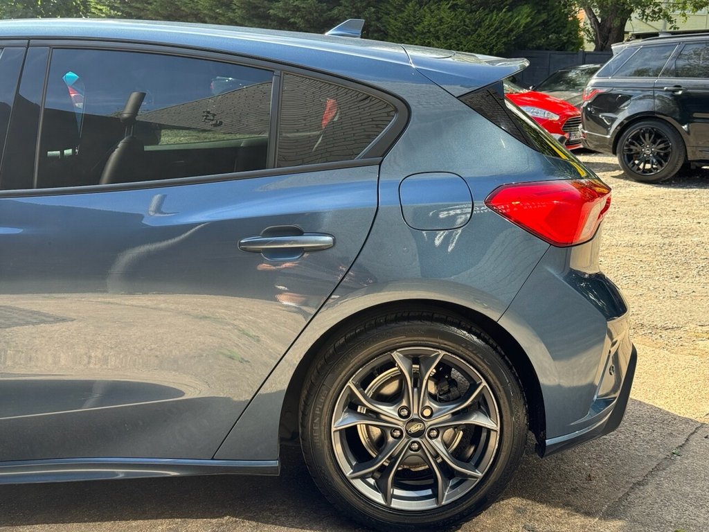 Used Ford Focus 2021 for sale - 76841071: Photo 15