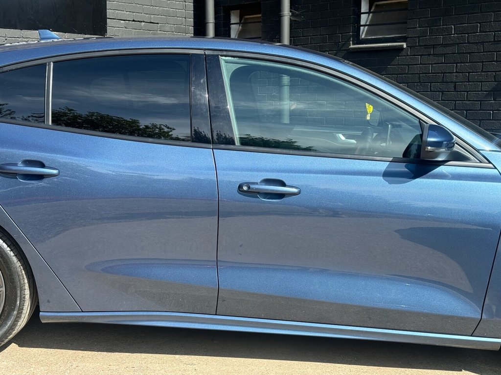 Used Ford Focus 2021 for sale - 76841071: Photo 8
