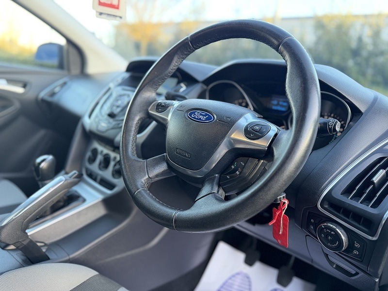 Used Ford Focus 2011 for sale - 77227888: Photo 2