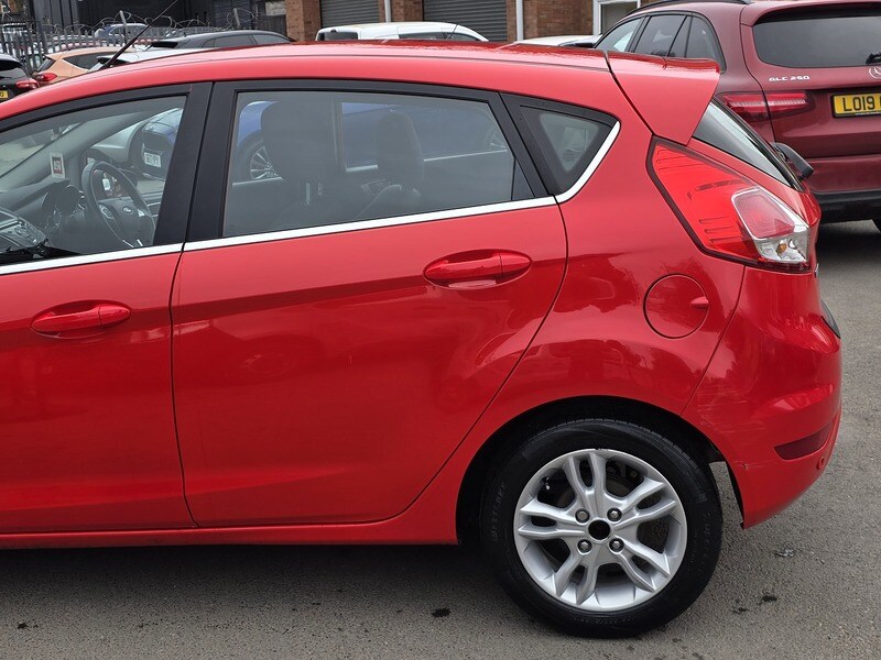 Used Ford Fiesta 2015 for sale - 77632242: Photo 16