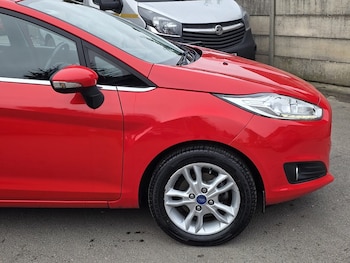 Used Ford Fiesta 2015 for sale - 77632242: Photo