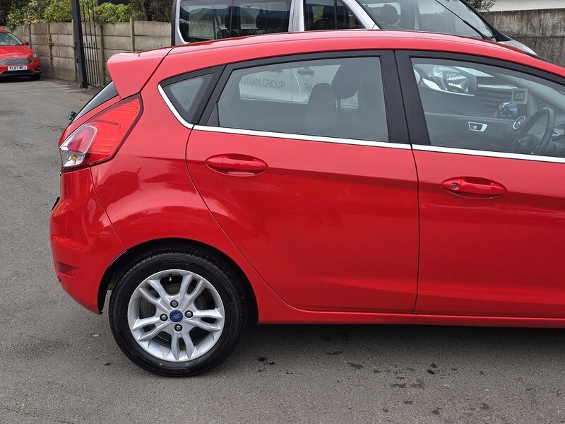 Used Ford Fiesta 2015 for sale - 77632242: Photo 9