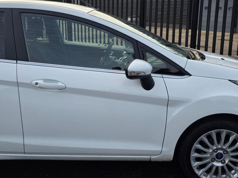Used Ford Fiesta 2014 for sale - 77149454: Photo 6