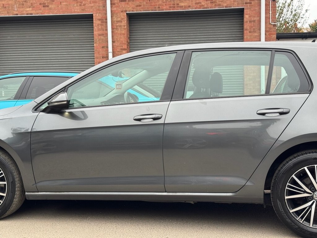 Used Volkswagen Golf 2017 for sale - 76724323: Photo 10