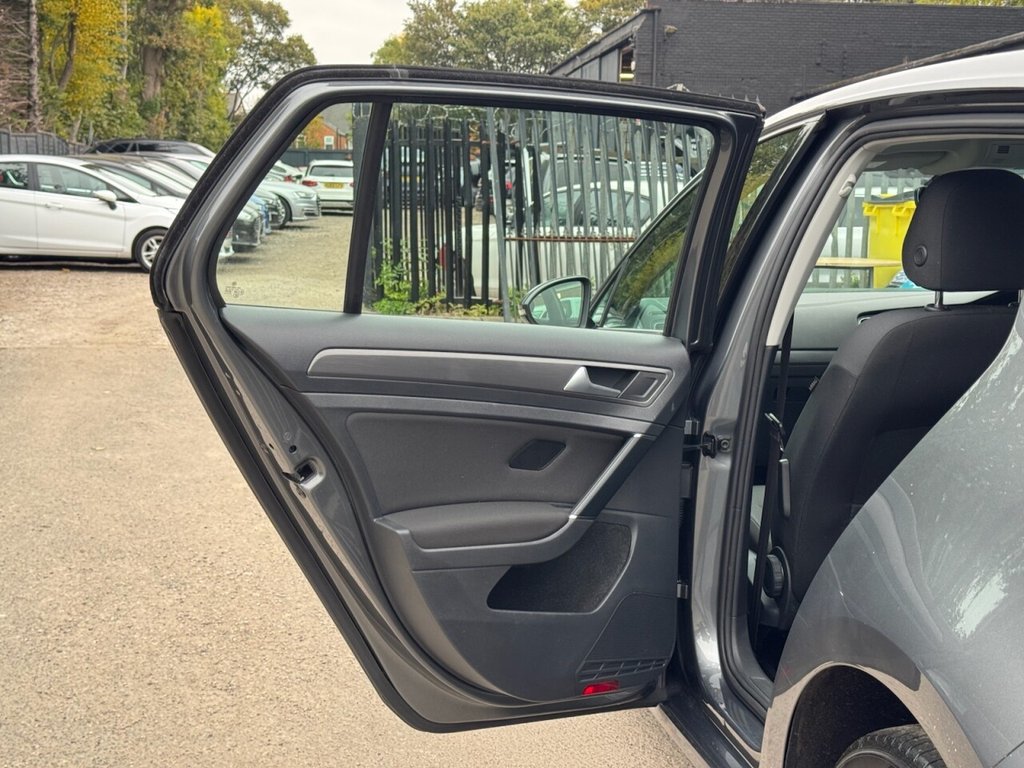 Used Volkswagen Golf 2017 for sale - 76724323: Photo 27