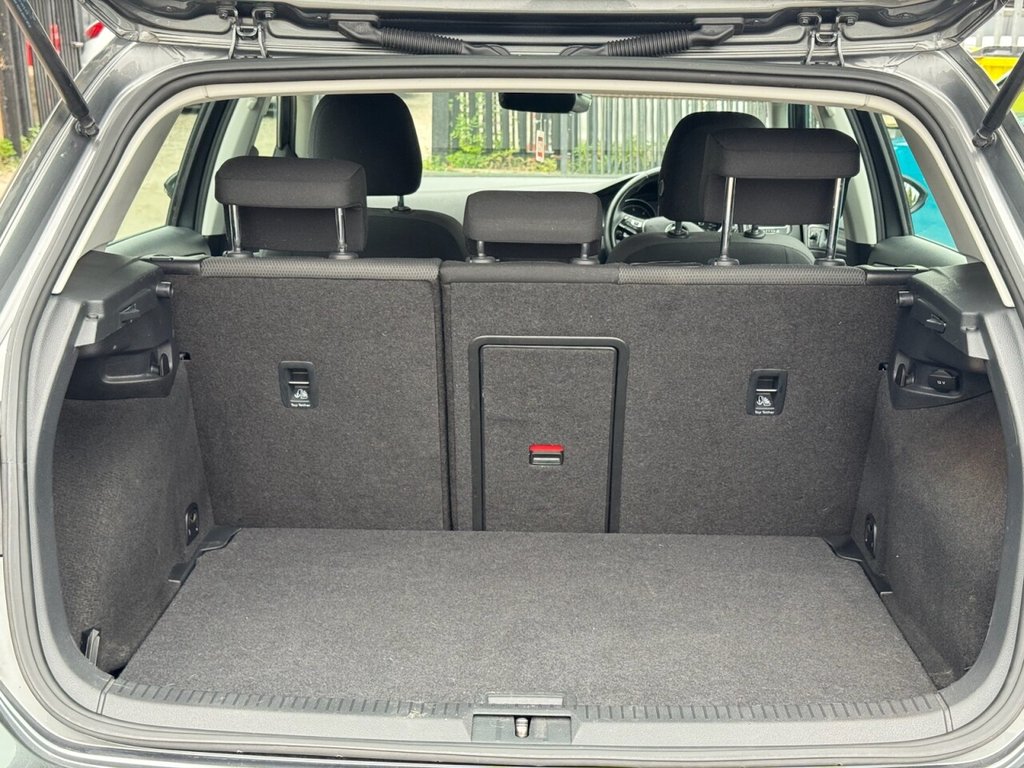 Used Volkswagen Golf 2017 for sale - 76724323: Photo 29