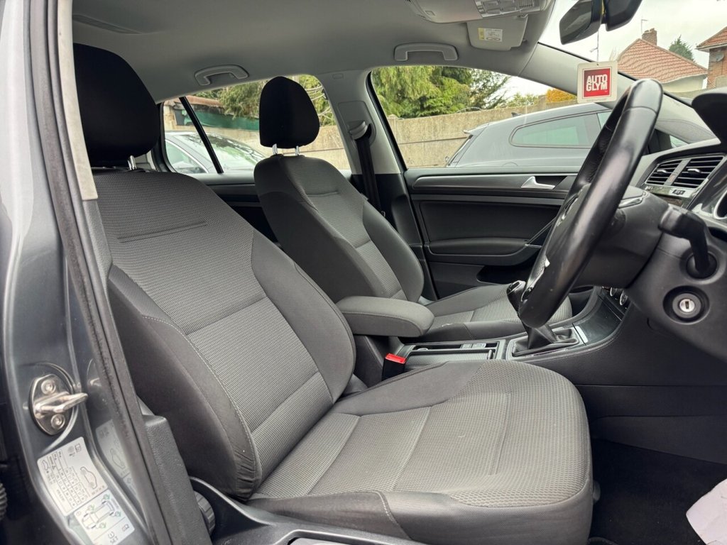 Used Volkswagen Golf 2017 for sale - 76724323: Photo 35