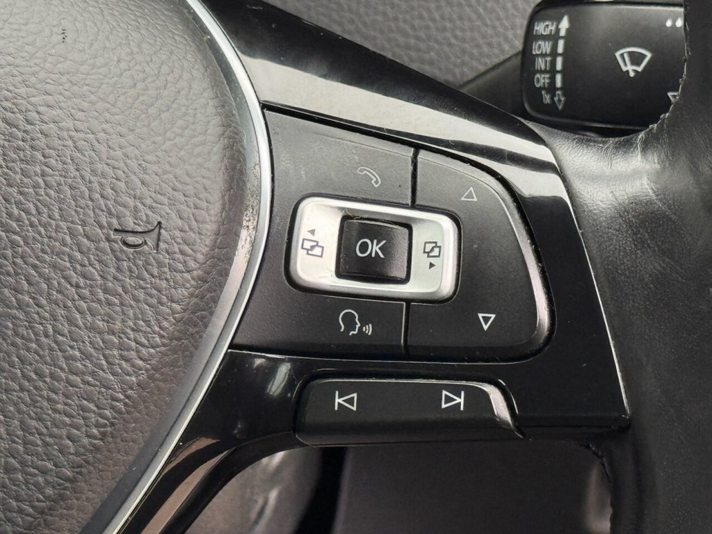 Used Volkswagen Golf 2017 for sale - 76724323: Photo 41