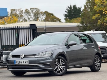 Used Volkswagen Golf 2017 for sale - 76724323: Photo