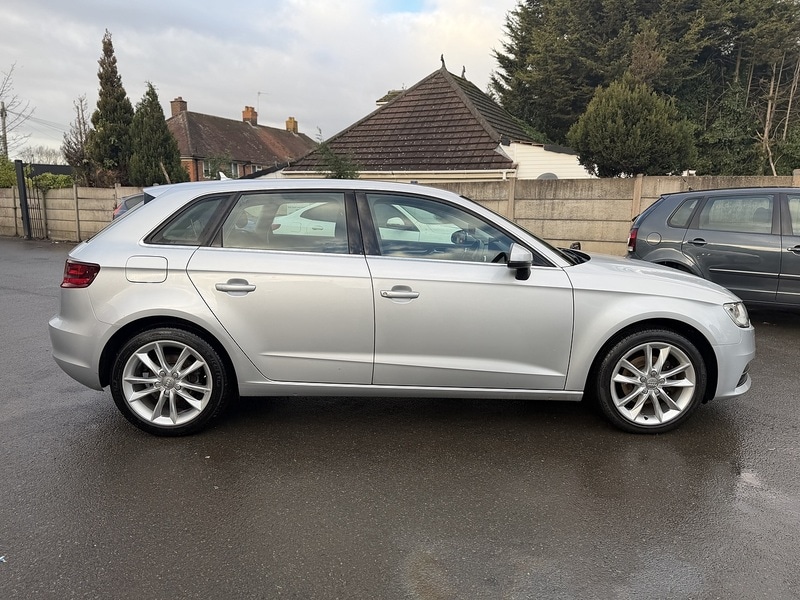 Used Audi A3 2013 for sale - 77437880: Photo 4