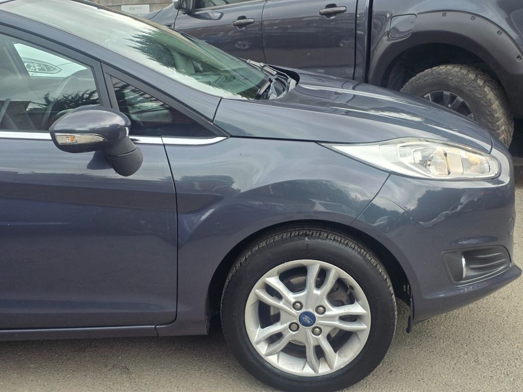 Used Ford Fiesta 2015 for sale - 76356939: Photo 4