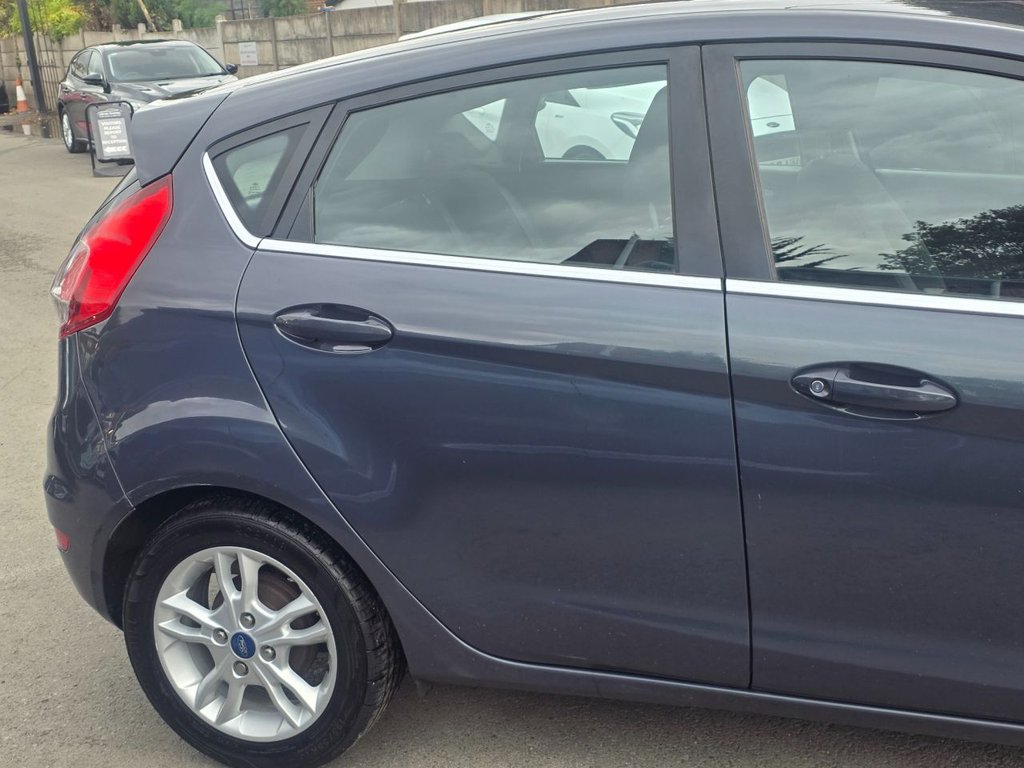 Used Ford Fiesta 2015 for sale - 76356939: Photo 6
