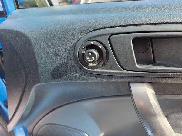 Used Ford Fiesta 2009 for sale - 76261004: Photo 22