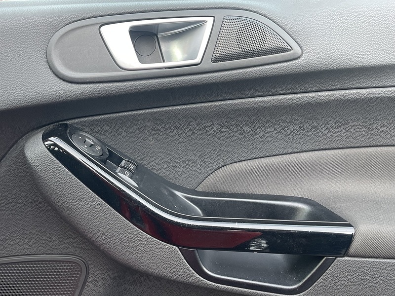 Used Ford Fiesta 2016 for sale - 77303159: Photo 22