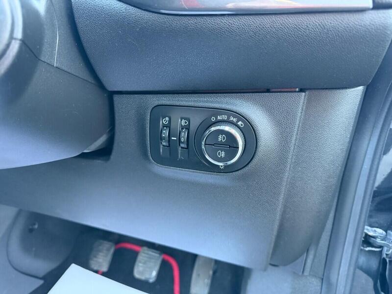 Used Vauxhall Corsa 2015 for sale - 77149322: Photo 49