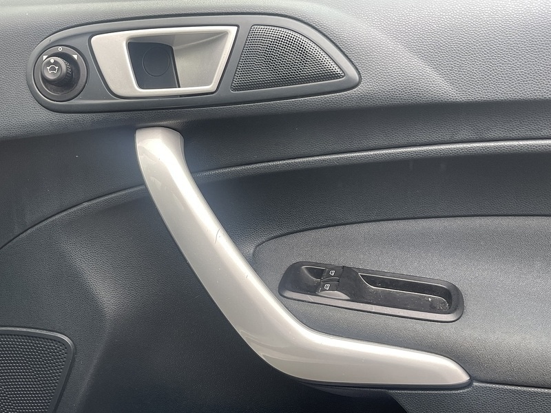 Used Ford Fiesta 2012 for sale - 77475641: Photo 21