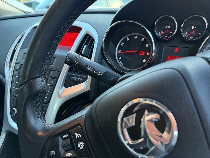 Used Vauxhall Astra 2015 for sale - 77164660: Photo 35